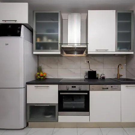 Royal Elegance Apartment