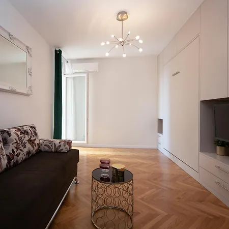 Royal Elegance شقة *