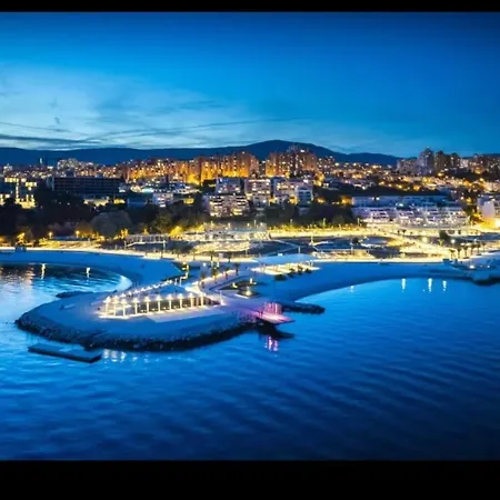 Royal Elegance شقة